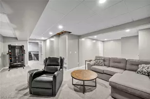 2688 Himelrigh Blvd, Barberton, OH 44203 - Photo 29