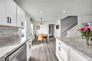 2688 Himelrigh Blvd, Barberton, OH 44203 - Photo 7