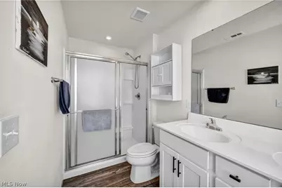 2688 Himelrigh Boulevard, Barberton, OH 44203 - Photo 17