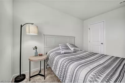 2688 Himelrigh Boulevard, Barberton, OH 44203 - Photo 23