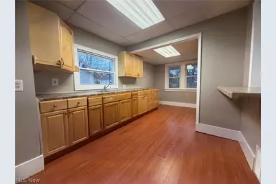 379 Noble Avenue, Akron, OH 44320 - Photo 5