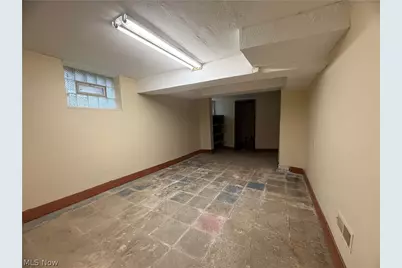 379 Noble Avenue, Akron, OH 44320 - Photo 33