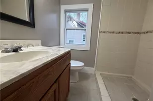 379 Noble Ave, Akron, OH 44320 - Photo 17