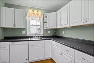 201 Dayton Ave, Huron, OH 44839 - Photo 7