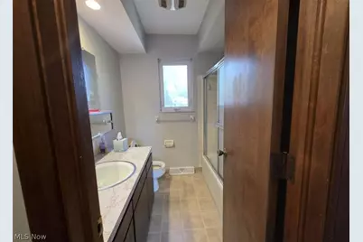 1639 Liberty Drive, Akron, OH 44313 - Photo 9