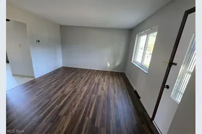 1639 Liberty Drive, Akron, OH 44313 - Photo 3