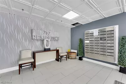 797 E Market Street #213, Akron, OH 44305 - Photo 3