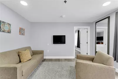 797 E Market Street #213, Akron, OH 44305 - Photo 13