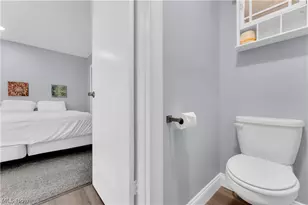 797 E Market St, Akron, OH 44305 - Photo 17