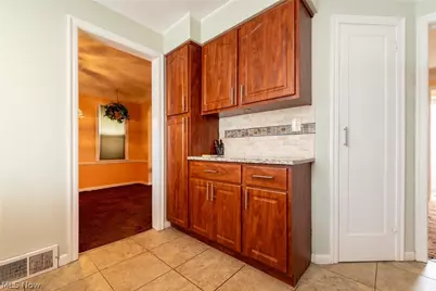 4489 Silsby Road, University Heights, OH 44118 - Photo 11