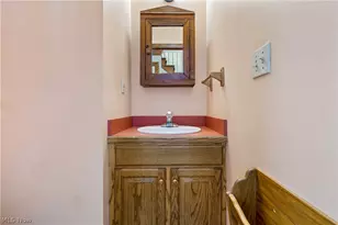 12224 Hoover Ave NW, Uniontown, OH 44685 - Photo 19