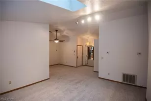 1327 Fox Run Dr, Youngstown, OH 44512 - Photo 21