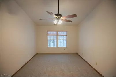 1327 Fox Run Drive, Youngstown, OH 44512 - Photo 17