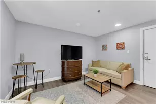 797 E Market St, Akron, OH 44305 - Photo 15