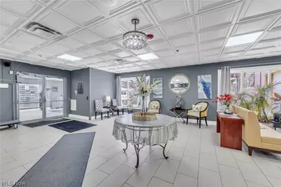 797 E Market Street #221, Akron, OH 44305 - Photo 5