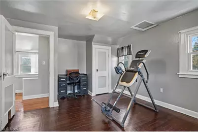 308 E Vista Avenue, Akron, OH 44319 - Photo 17