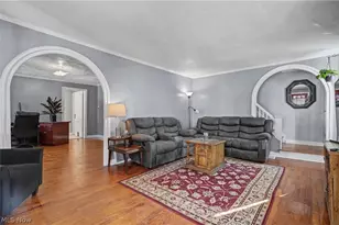 308 E Vista Ave, Akron, OH 44319 - Photo 3