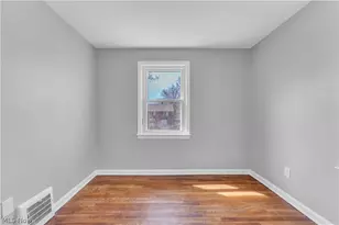 16705 Glendale Ave, Loveland, OH 44128 - Photo 7