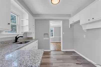 16705 Glendale Avenue, Loveland, OH 44128 - Photo 11