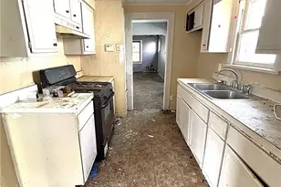 4115 E 146th St, Loveland, OH 44128 - Photo 3