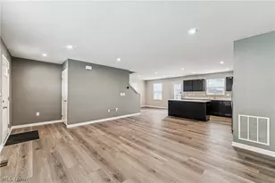 4497 Bellow Dr, Lorain, OH 44053 - Photo 11