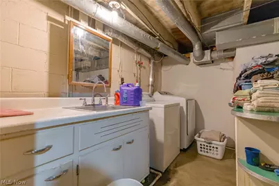 221 E Fetter Lane, Gnadenhutten, OH 44629 - Photo 23