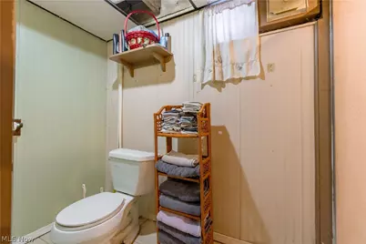 221 E Fetter Lane, Gnadenhutten, OH 44629 - Photo 21