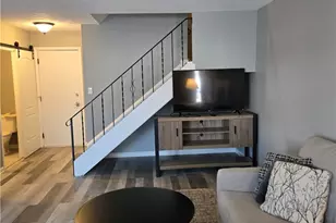 8104 Puritan Dr, Mentor, OH 44060 - Photo 5