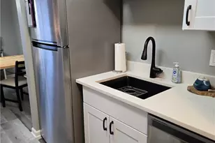 8104 Puritan Dr, Mentor, OH 44060 - Photo 9