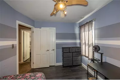 5666 Waterbury Avenue, Maple Heights, OH 44137 - Photo 9