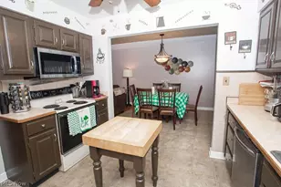 3490 Warwick Ct, Canfield, OH 44406 - Photo 9