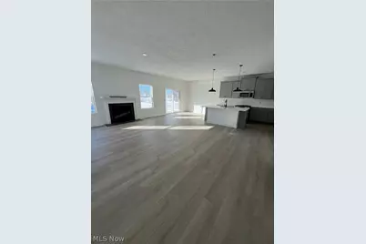 437 Pheasant Run, Elyria, OH 44035 - Photo 3