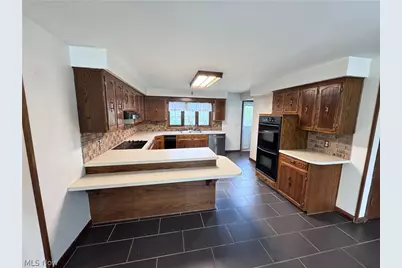8615 Eberhart Road NE, Dover, OH 44622 - Photo 9