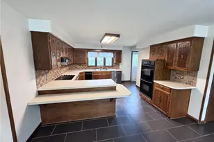 8615 Eberhart Road NE, Dover, OH 44622 - Photo 9