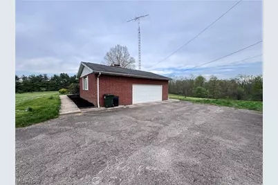 8615 Eberhart Road NE, Dover, OH 44622 - Photo 35