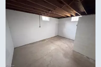 8615 Eberhart Road NE, Dover, OH 44622 - Photo 33