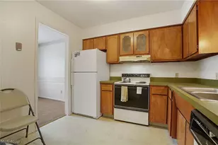 8180 Deepwood Blvd, Mentor, OH 44060 - Photo 27