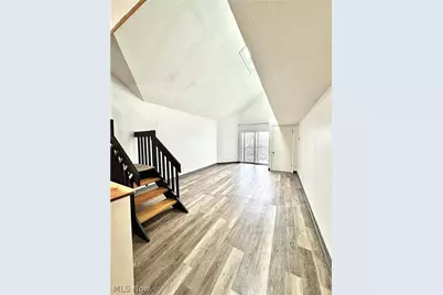 1900 Grove Court #307, Loveland, OH 44113 - Photo 9