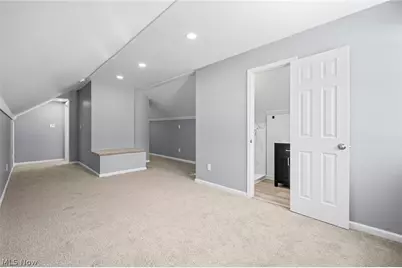 19608 Kings Highway, Warrensville Heights, OH 44122 - Photo 21