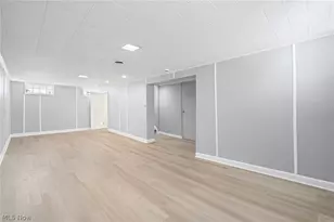 19608 Kings Hwy, Warrensville Heights, OH 44122 - Photo 25