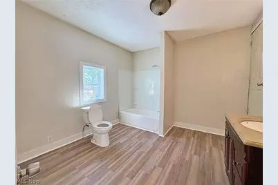 127 Cascade Street, Elyria, OH 44035 - Photo 17