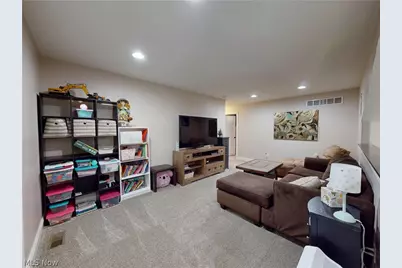 11931 Walton Circle NW, Uniontown, OH 44685 - Photo 47