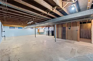 5229 Evergreen Dr, North Olmsted, OH 44070 - Photo 45