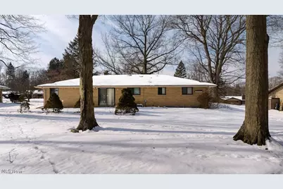 5229 Evergreen Drive, North Olmsted, OH 44070 - Photo 5