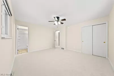 5229 Evergreen Drive, North Olmsted, OH 44070 - Photo 37