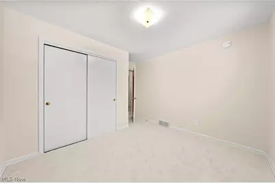 5229 Evergreen Drive, North Olmsted, OH 44070 - Photo 35