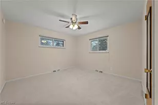 5229 Evergreen Dr, North Olmsted, OH 44070 - Photo 39