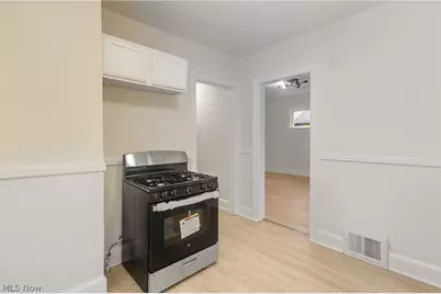 12808 Beachwood Avenue, Loveland, OH 44105 - Photo 15