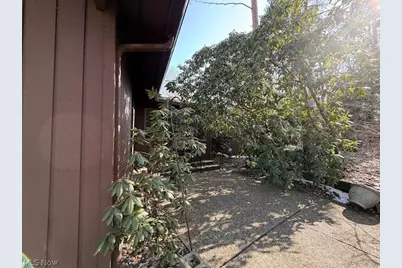 1938 Hemlock Drive, Kent, OH 44240 - Photo 5