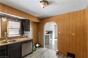 833 Triplett Blvd, Akron, OH 44306 - Photo 7